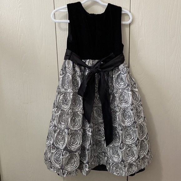 Cinderella Black and Silver Formal Dress - Picture 4 of 6